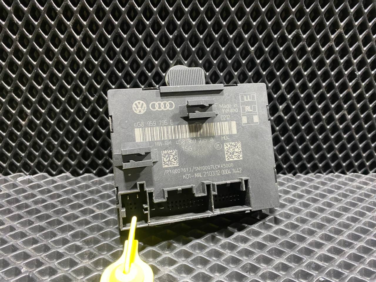 модуль управления двери Audi A7 4G 2012, 3.0 л., CGWB, бензин, АКПП, лифтбэк, 4G8959795E, 4G8959795A - фото №1