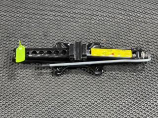 домкрат Jaguar XE 1 поколение 2017, 2.0 л., 204PT, бензин, АКПП, седан, GX7317080AB, T2H21729