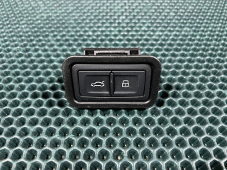 кнопка открытия багажника Audi A6 4G/C7 [рестайлинг] 2014, 3.0 л., CREC, бензин, АКПП, седан, 4G0959831B, 4G0959831B5PR