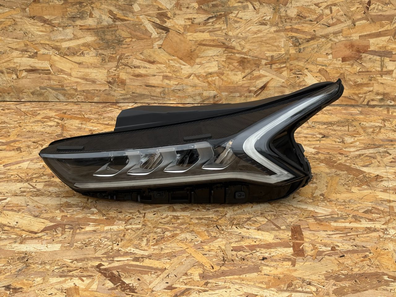 фара левая Kia K5 3 поколение 2022, 1.6 л., G4FP, бензин, АКПП, седан, 92101L3000 - фото №1