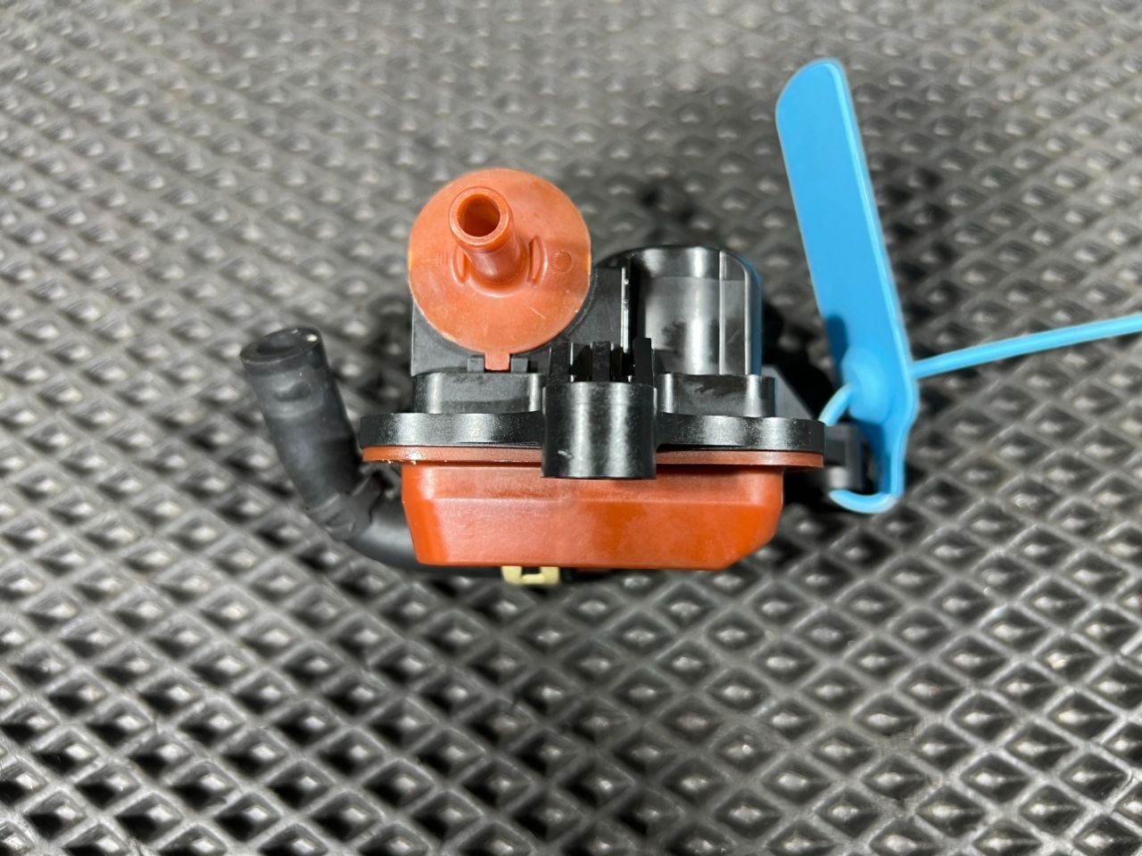 электромагнитный клапан Honda Accord 11 поколение 2025, 1.5 л., L15B, бензин, вариатор, седан, HV1362007411 - фото №1