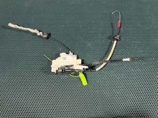 замок двери передней правой Audi A8 D4 [рестайлинг] 2015, 3.0 л., CREC, бензин, АКПП, седан, 4H1837016F