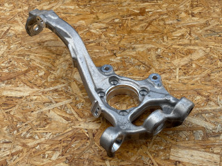 кулак поворотный правый Mercedes-Benz GLC-Класс X253/C253 [рестайлинг] 2019, 2.0 л., бензин, АКПП, внедорожник 5 дв., A2533320201