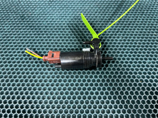 насос (моторчик) омывателя стекла Land Rover Range Rover Sport 2 поколение 2016, 3.0 л., 306PS, бензин, АКПП, внедорожник 5 дв., 1020133002, LR079904