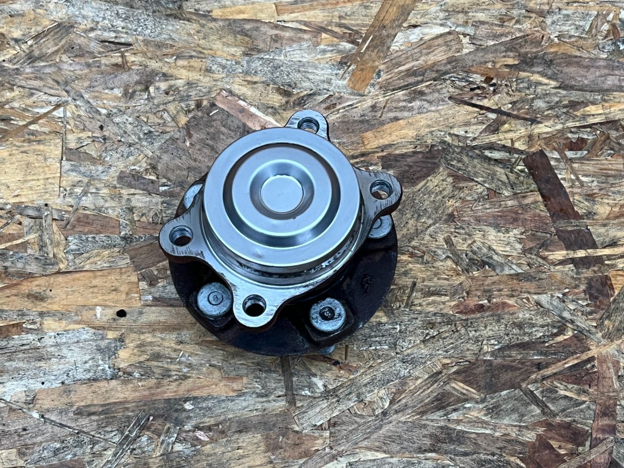 ступица передняя Ford Mustang Mach-E 1 поколение 2023, электро, внедорожник 5 дв., LJ9C2C299A4E - фото №1