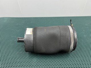 пневмоподушка Land Rover Range Rover 4 поколение L405 2016, 5.0 л., 508PS, бензин, МКПП, внедорожник 5 дв., CPLA-5580-AB, LR034262, LR081576, LR089235, LR044853, LR052171