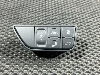 кнопка (выключатель) Genesis G70 1 поколение 2019, 2.0 л., G4KL, бензин, АКПП, седан, 93700G9060