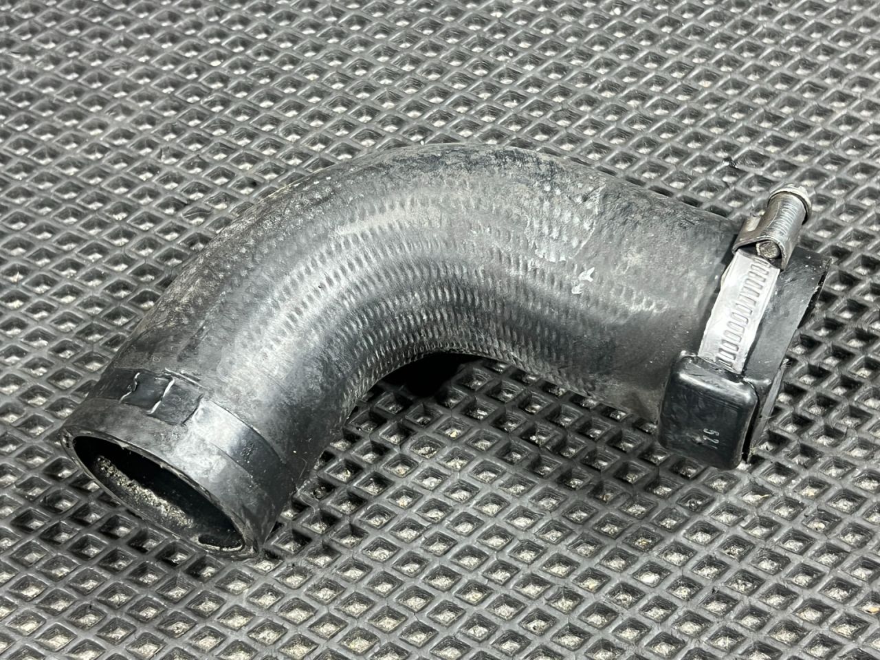 патрубок (трубопровод, шланг) Genesis G70 1 поколение 2019, 2.0 л., G4KL, бензин, АКПП, седан, 28283-2CTB8 - фото №1