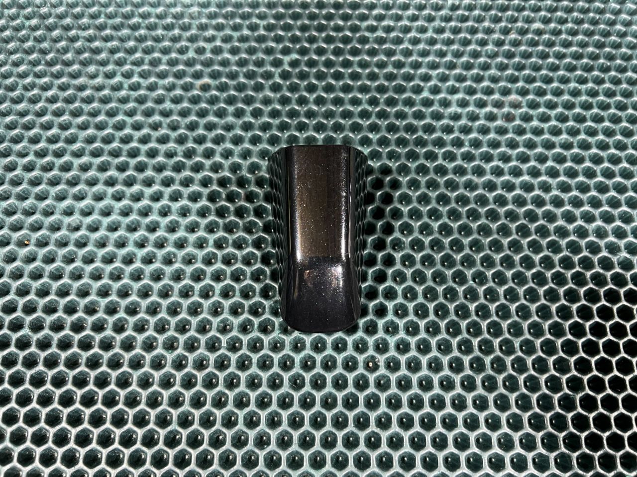 накладка на ручку Jaguar F-Pace 1 поколение 2016, 3.0 л., бензин, АКПП, внедорожник 5 дв., BJ32224A44, T2H2882LML, LR025406 - фото №1