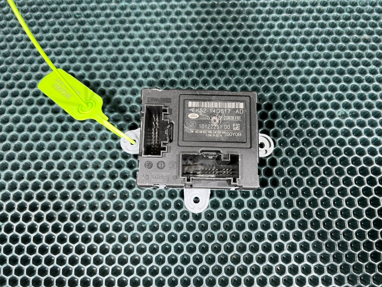 модуль управления двери Land Rover Range Rover Sport 2 поколение 2014, 3.0 л., 306PS, бензин, АКПП, внедорожник 5 дв., EK5214D617AD, LR072196 - фото №1