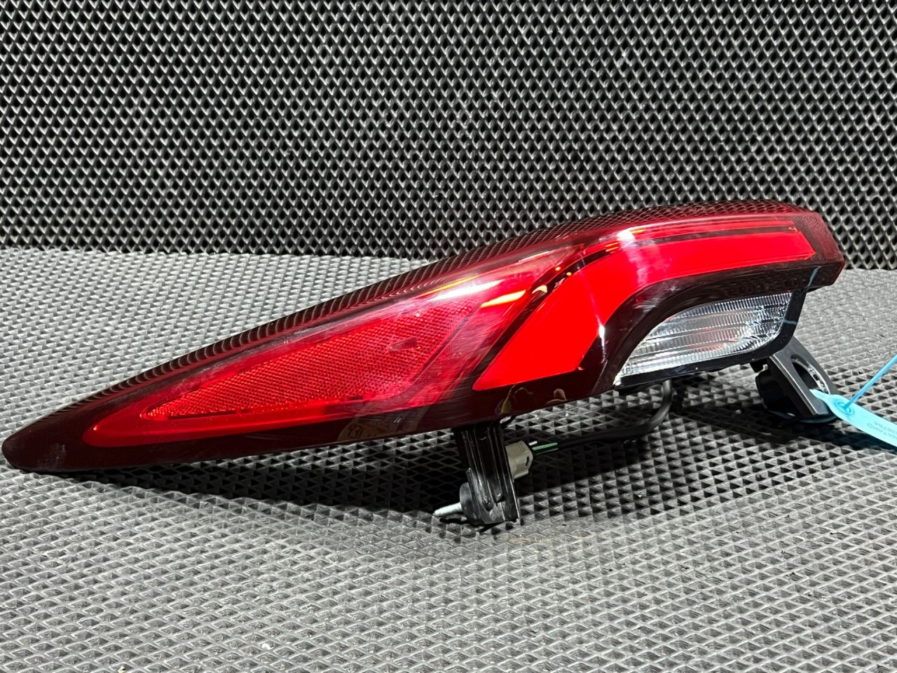 фонарь задний левый Buick Envista 1 поколение 2024, 1.2 л., бензин, АКПП, внедорожник 5 дв., 42855073, 42834027 - фото №1