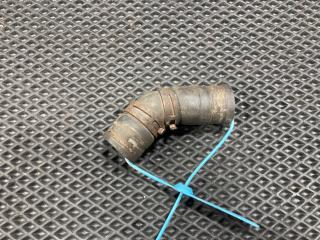 патрубок (трубопровод, шланг) Audi A8 D3 [2-й рестайлинг] 2009, 4.2 л., BVJ, бензин, АКПП, седан, 079121057L