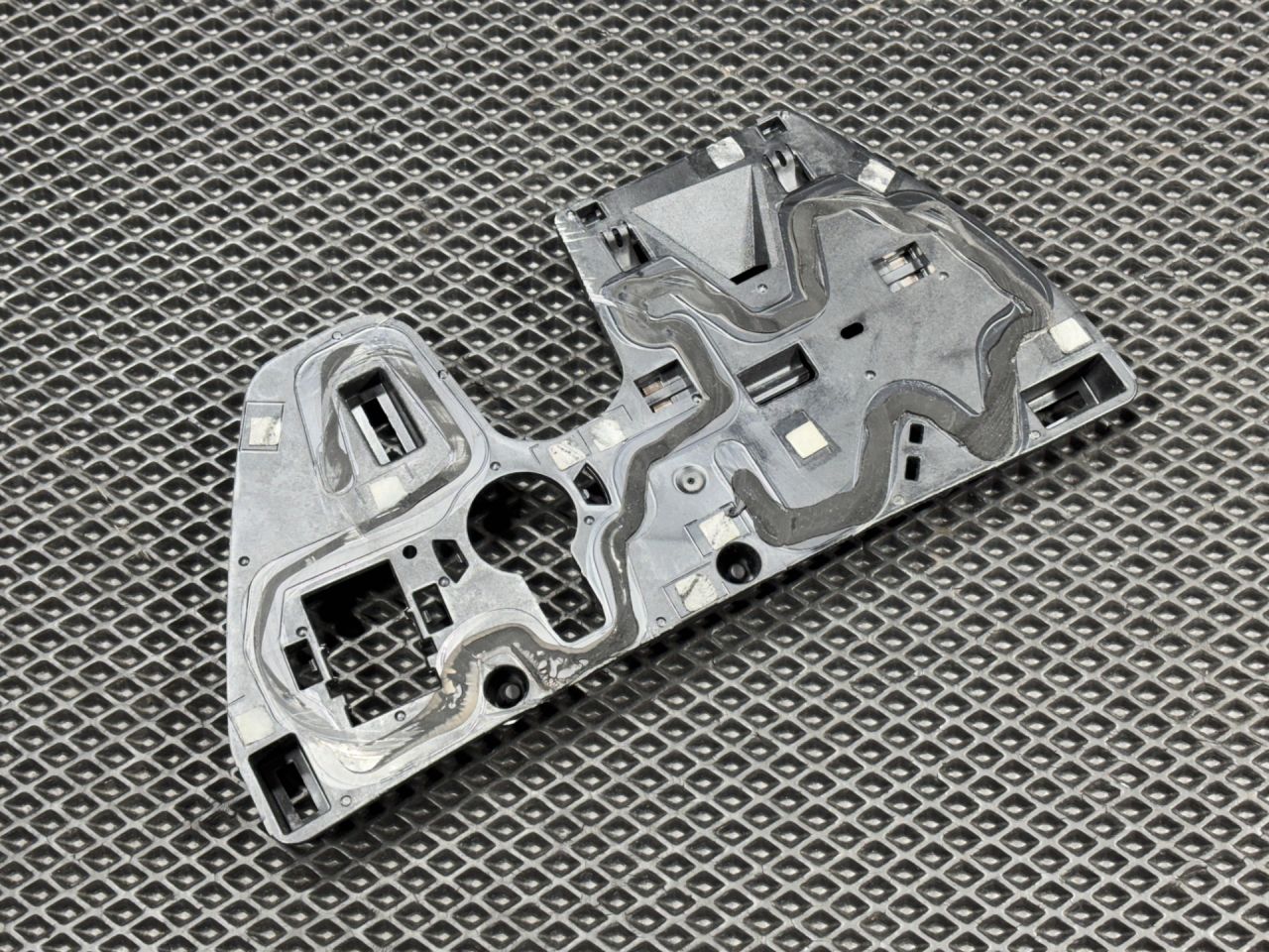 камера переднего обзора Ford Bronco Sport 1 поколение 2021, 1.5 л., бензин, АКПП, внедорожник 5 дв., M1PT-19H507-AC - фото №1