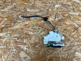 замок двери задней правой Porsche Cayenne 958 2013, 3.6 л., M 55.01, бензин, АКПП, седан, 8K0839016A