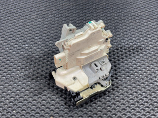 замок двери задней левой Audi A8 D4/4H 2011, 4.2 л., CDRA, бензин, АКПП, седан, 8K0839015D, 8K0839015G