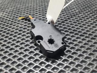 моторчик заслонки печки Mercedes-Benz C-Класс W205/S205/C205 2017, 1.6 л., M 274.910, бензин, АКПП, седан, ZBAT0088D00