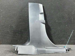 обшивка стойки центральной правой Ford Mustang Mach-E 1 поколение 2023, электро, внедорожник 5 дв., LJ8B-R243A53-AK, LJ8B-R24479-AK