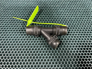 патрубок (трубопровод, шланг) Jaguar XE 1 поколение 2018, АКПП, седан, PA66GF30, F5BFU