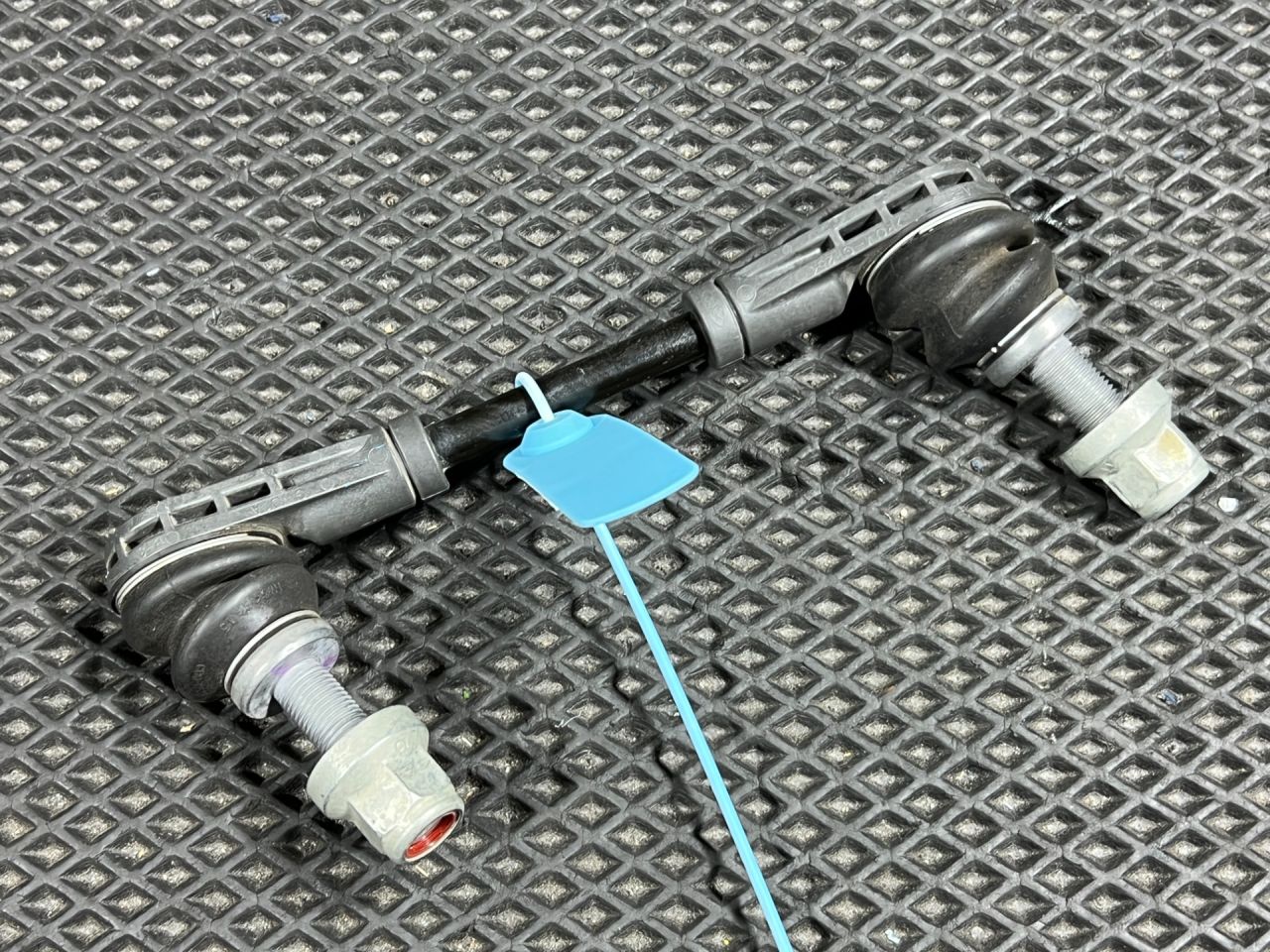 стойка стабилизатора Ford Mustang Mach-E 1 поколение 2023, электро, внедорожник 5 дв., LJ9C5C486AND - фото №1