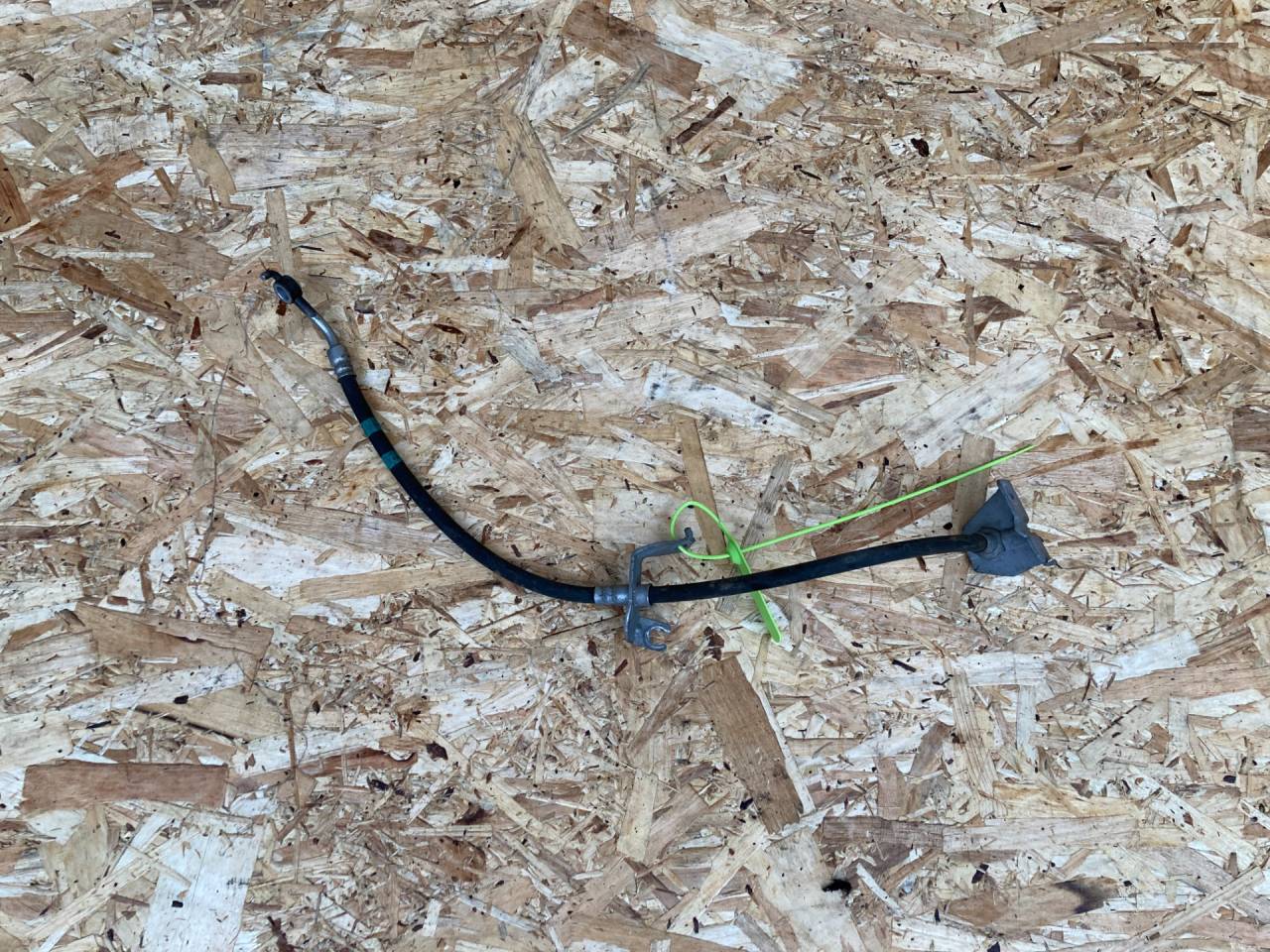 шланг тормозной Kia K5 3 поколение 2020, 1.6 л., G4FP, бензин, АКПП, 58732L1000 - фото №1