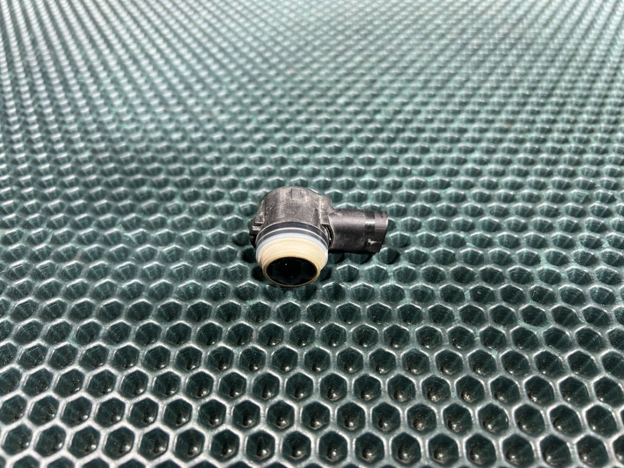 датчик парктроника Mercedes-Benz GLE V167 2021, 2.0 л., бензин, АКПП, внедорожник 5 дв., A0009059300 - фото №1