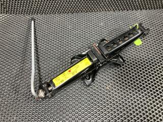 домкрат Jaguar XE 1 поколение 2017, 2.0 л., 204PT, бензин, АКПП, седан, GX7317080AB, T2H21729