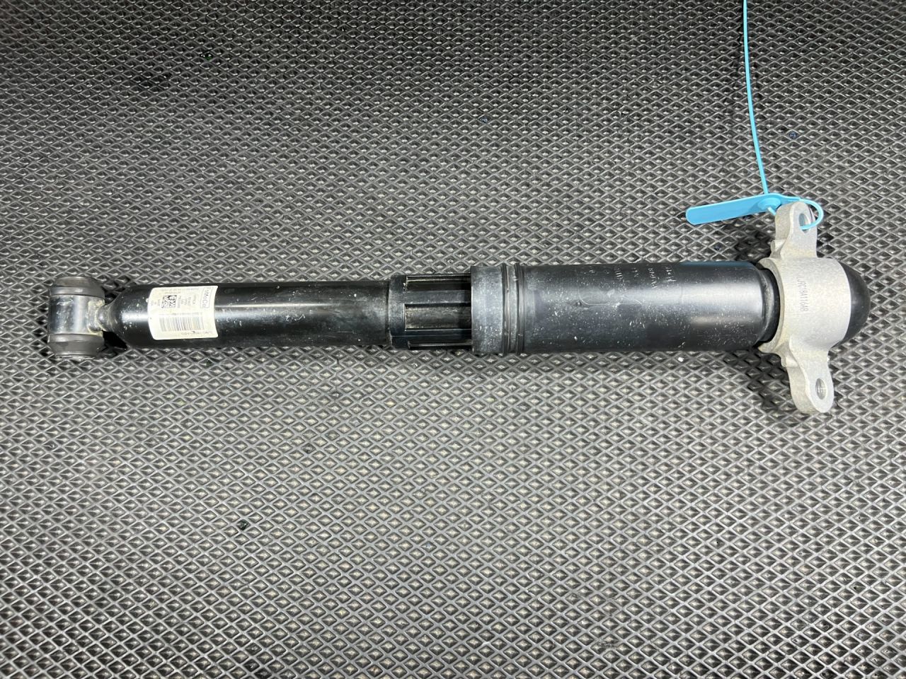 амортизатор задний левый Ford Mustang Mach-E 1 поколение 2023, электро, внедорожник 5 дв., LJ9C18159AA, LJ9C18080ABG - фото №1