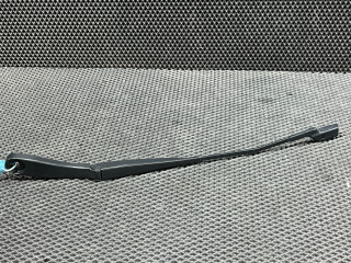 щеткодержатель (поводок стеклоочистителя, дворник) Ford Mustang Mach-E 1 поколение 2023, электро, внедорожник 5 дв., LJ8B-17527-AA