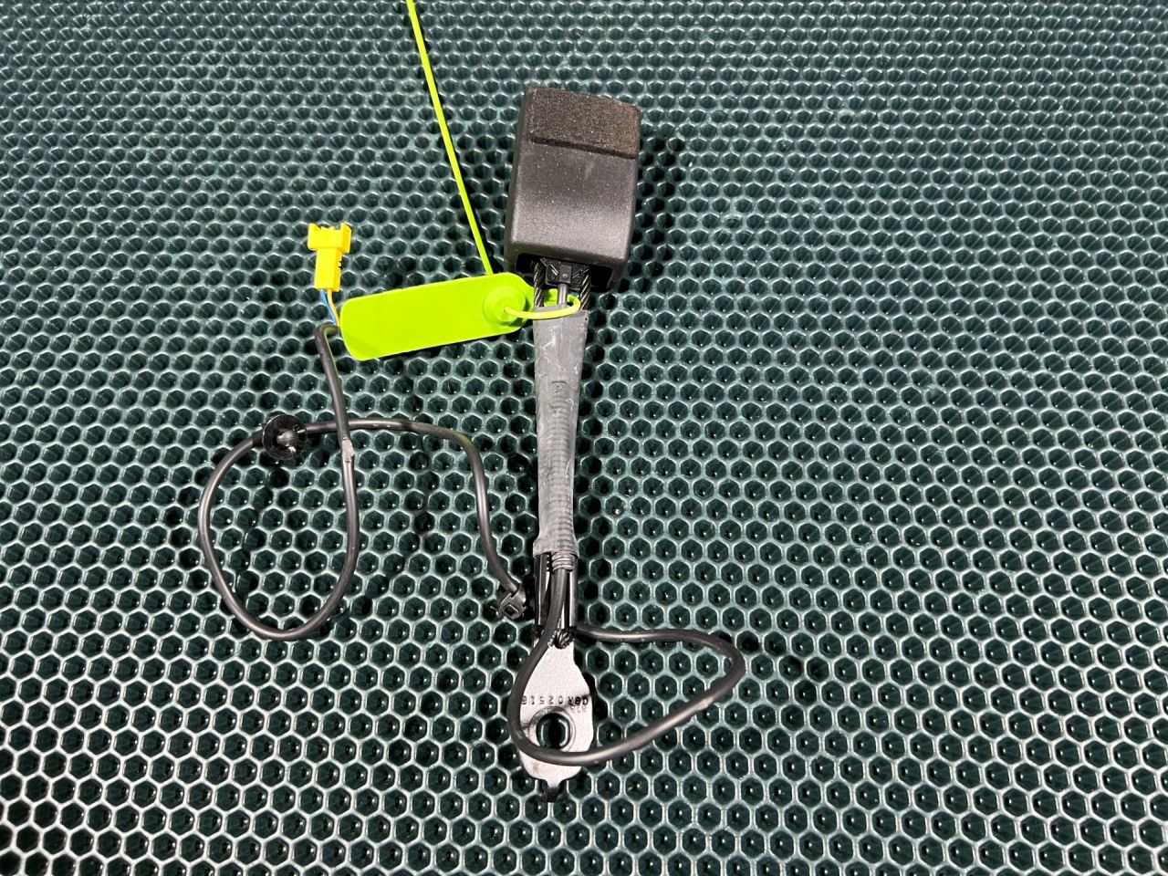 замок ремня безопасности Mercedes-Benz CLA-Класс C118 2021, 2.0 л., бензин, АКПП, A2478600169 - фото №1