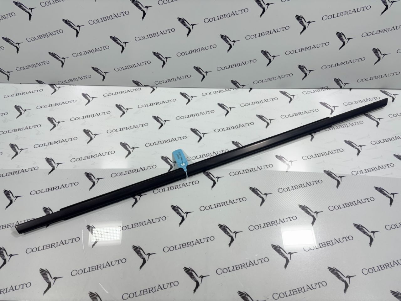 молдинг двери задней правой Kia K5 3 поколение 2022, 1.6 л., G4FP, бензин, АКПП, седан, 83220L3000 - фото №1