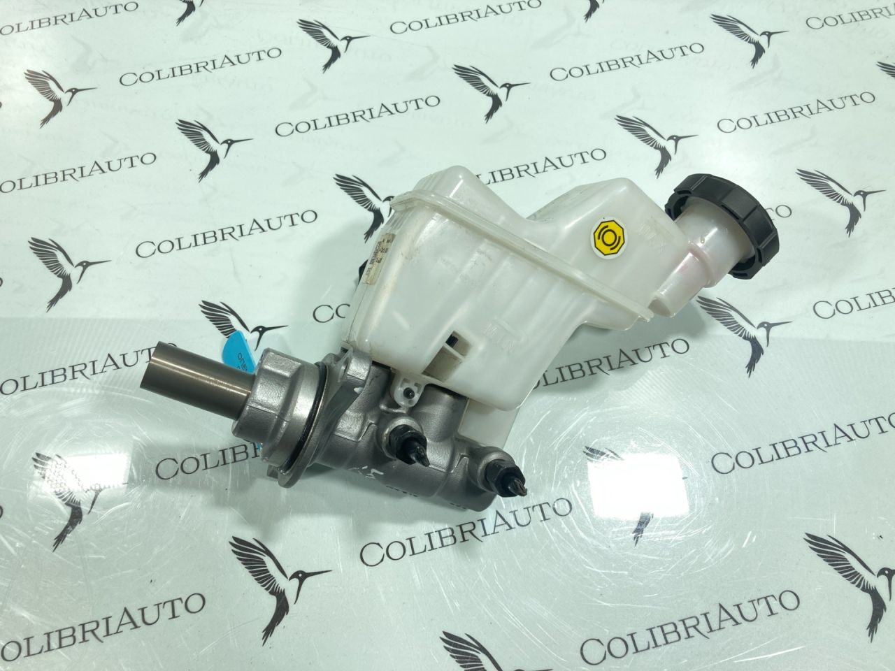 цилиндр тормозной главный Kia K5 3 поколение 2022, 1.6 л., G4FP, бензин, АКПП, седан, L15856300 - фото №1