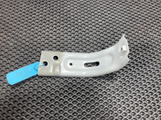 крепление ( кронштейн ) крыла Volkswagen Taos 1 поколение 2021, 1.5 л., DNK, бензин, АКПП, внедорожник 5 дв., 2GG821432