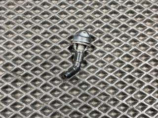 форсунка омывателя лобового стекла Land Rover Discovery 5 поколение L462 2018, 2.0 л., 204PT, бензин, АКПП, внедорожник 5 дв., LR085575