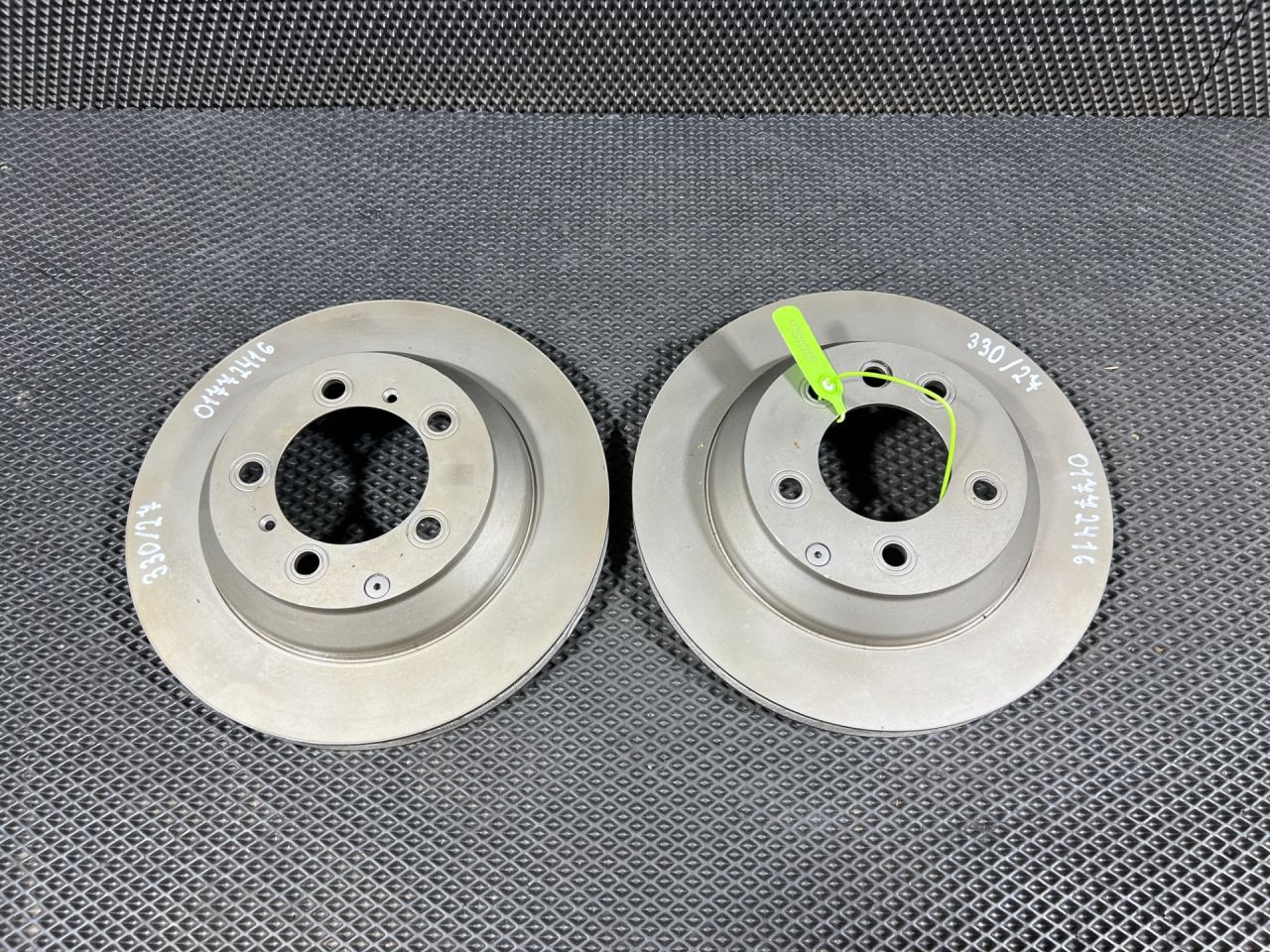 диски тормозные (комплект) Porsche Cayenne PO536 2022, 3.0 л., бензин, АКПП, внедорожник 5 дв., 9Y0615601A - фото №1