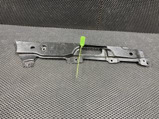 крепление ( кронштейн ) крыла Land Rover Discovery 5 поколение L462 2017, 3.0 л., 306DT, дизель, АКПП, внедорожник 5 дв., HY3216150AA, LR105082, LR080201, HY3216150AB