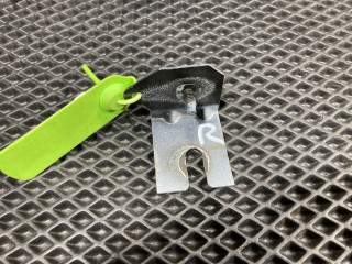 крепление ( кронштейн ) крыла Land Rover Range Rover Sport 2 поколение [рестайлинг] 2017, 3.0 л., 306PS, бензин, АКПП, внедорожник 5 дв., AW9316C076AE