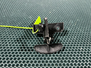 захватный крюк капота Mercedes-Benz GL-Класс X164 [рестайлинг] 2012, 4.7 л., M 273.923, бензин, АКПП, внедорожник 5 дв., A2198800064, A2098800064