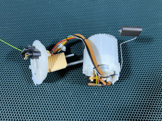 насос топливный Jaguar XE 1 поколение X760 2017, 3.0 л., AJ 126, бензин, АКПП, GX73-9H307-AC, LR103446, T4N7833, GX739H307AA