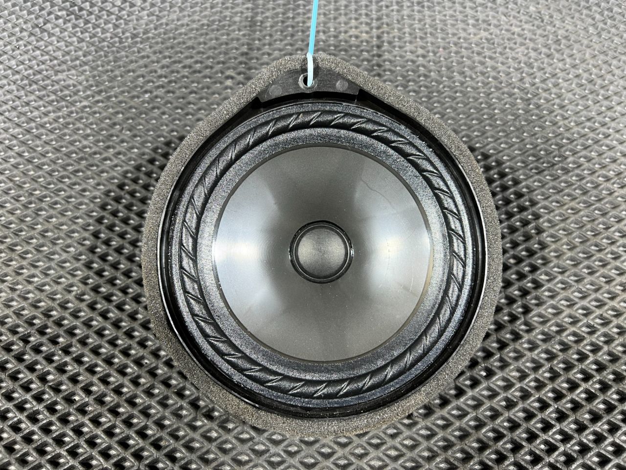 динамик двери Honda CR-V 6 поколение 2025, 1.5 л., L15B, бензин, АКПП, внедорожник 5 дв., EAS16P901A, 8A420-3V0-A01 - фото №1