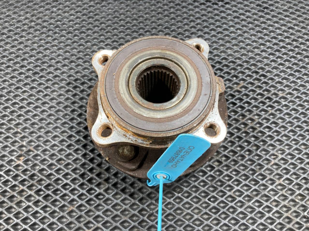 ступица передняя Jaguar XE 1 поколение 2016, 3.0 л., 306PS, бензин, АКПП, седан, GX732C300BB, T2H36089, T2H40590, T2H46521, T2H9763, T2H58425 - фото №1