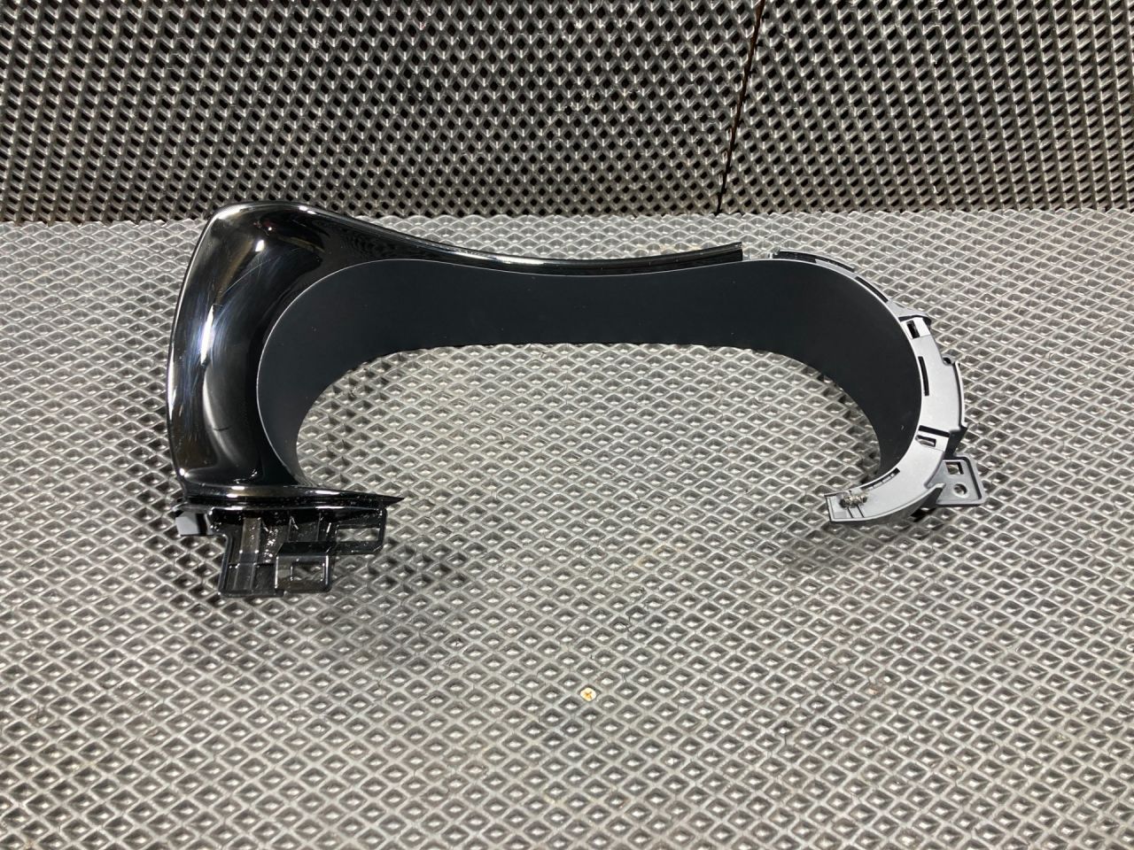 накладка на торпедо (консоль) Kia K5 3 поколение 2022, 1.6 л., G4FP, бензин, АКПП, 84830L3000 - фото №1