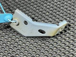 крепление ( кронштейн ) крыла Ford Mustang Mach-E 1 поколение 2023, электро, внедорожник 5 дв., LJ8B-R16C199-AA