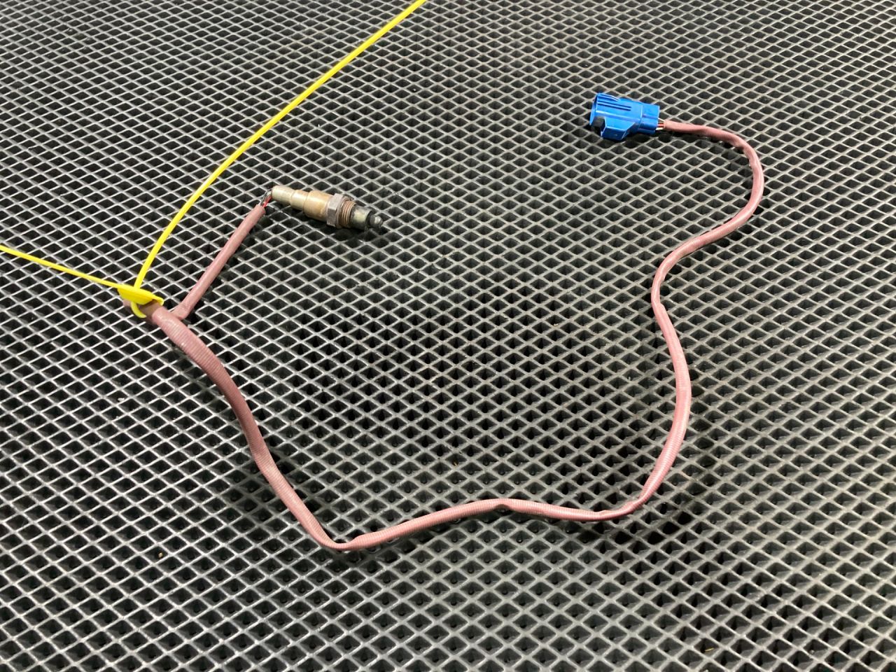 лямбда-зонд Land Rover Range Rover Evoque L538 2013, 1.3 л., 12 L, бензин, FX239G444AD, LR140066, LR094070, FX239G444AC, LR174556, J9C37805, J9C26105, C2D54169 - фото №1