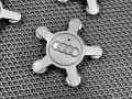колпачок литого диска Audi A8 D4/4H 2012, 4.2 л., CDRA, бензин, АКПП, седан, 4F0601165N - фото №4