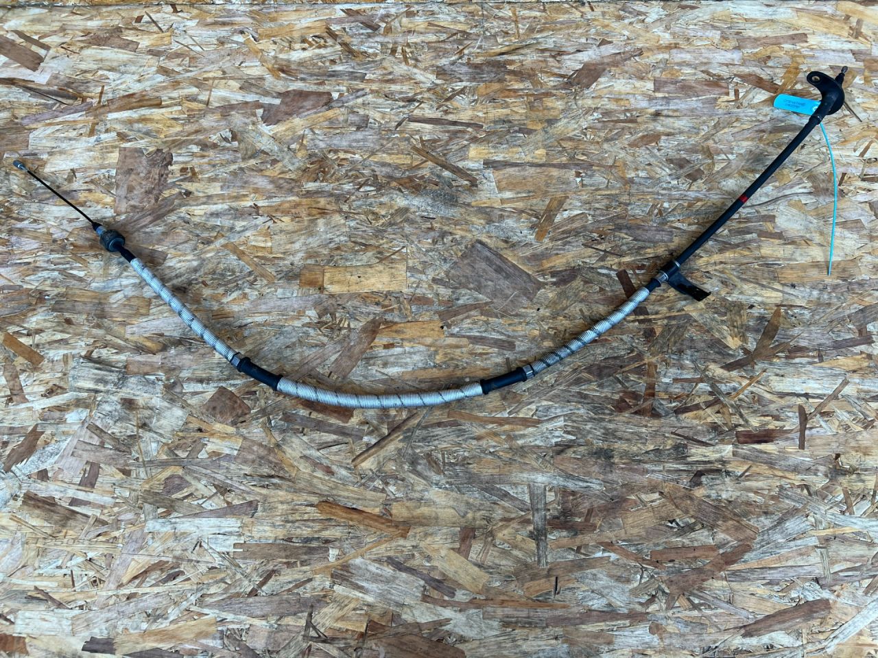 трос ручника Genesis G70 1 поколение 2019, 2.0 л., G4KL, бензин, АКПП, седан - фото №1