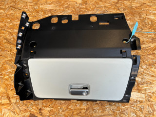 бардачок Porsche Macan GTS 1 поколение [2-й рестайлинг] 95B 2022, 2.9 л., DGR, бензин, АКПП, внедорожник 5 дв., 95B857095AF, 95B857558