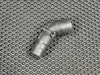 патрубок (трубопровод, шланг) Audi A8 D4/4H 2011, 4.2 л., CDRA, бензин, АКПП, седан, 079121057T