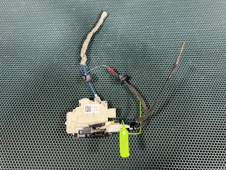 замок двери задней правой Audi A8 D4 [рестайлинг] 2017, 3.0 л., CREC, бензин, АКПП, седан, 4H0839016D, 4H0839016A