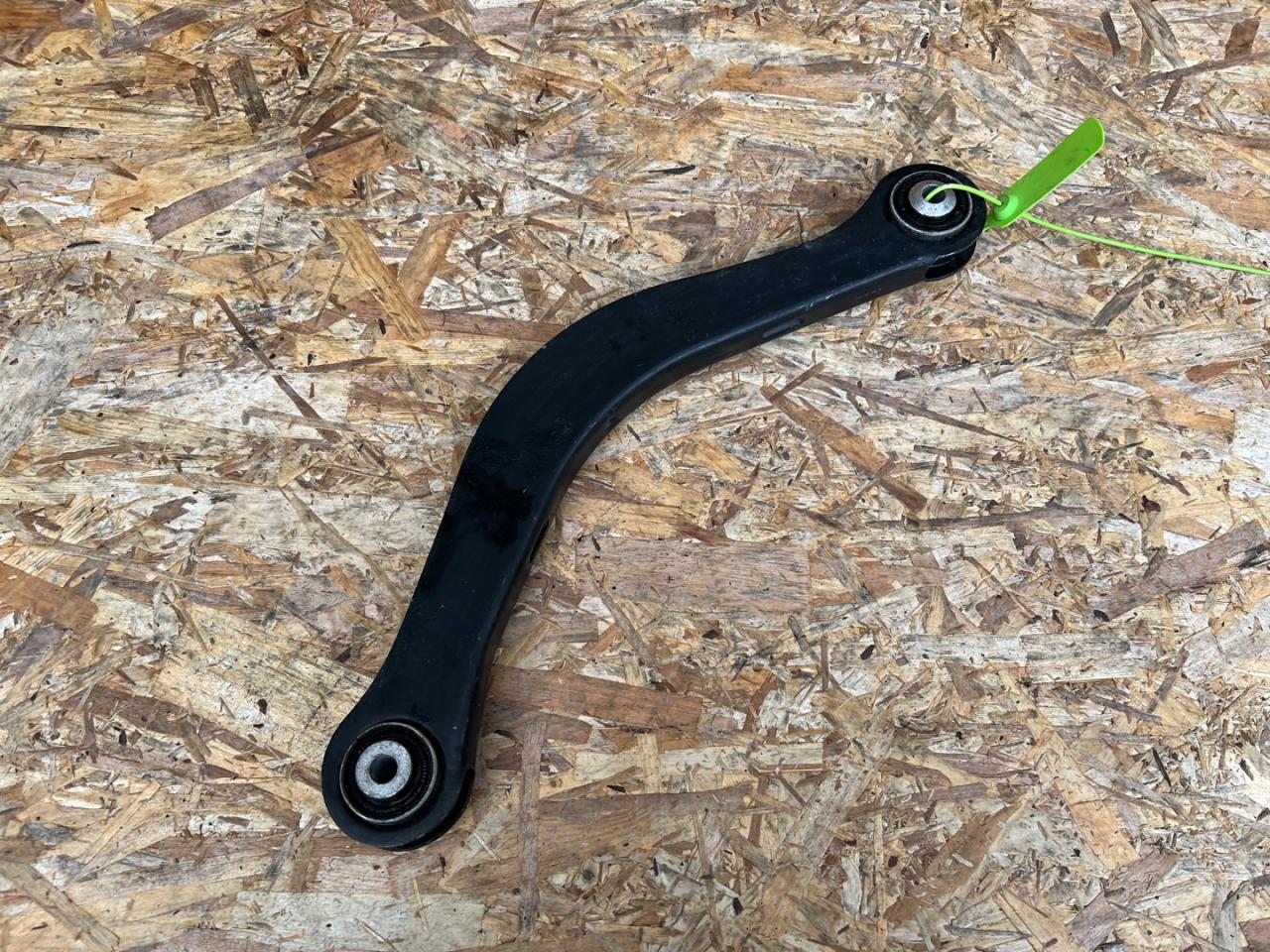 рычаг задний правый Audi A4 B9 2018, 2.0 л., бензин, АКПП, седан, 8W0505398F, 8W0505371F - фото №1