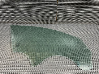 стекло двери передней правой Jaguar XE 1 поколение 2017, 3.0 л., AJ 126, бензин, АКПП, седан